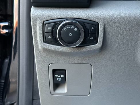 Used 2018 Ford F150 XL w/ Equipment Group 101A Mid image 32