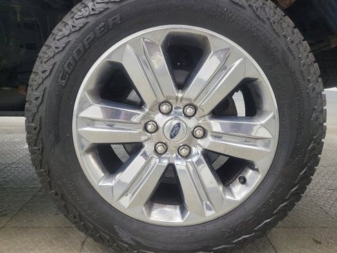 Used 2019 Ford F150 XLT w/ Equipment Group 302A Luxury AWD/4WD image 31