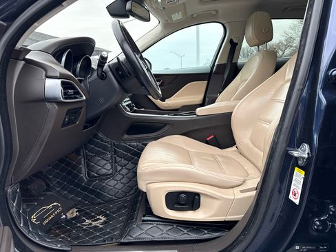 Used 2017 Jaguar F-PACE Prestige image 24
