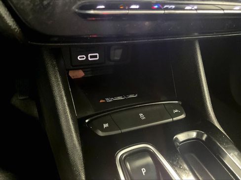 Used 2023 Chevrolet Bolt EUV LT w/ Comfort Package image 26