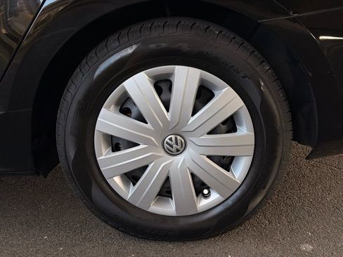Used 2015 Volkswagen Jetta S image 54