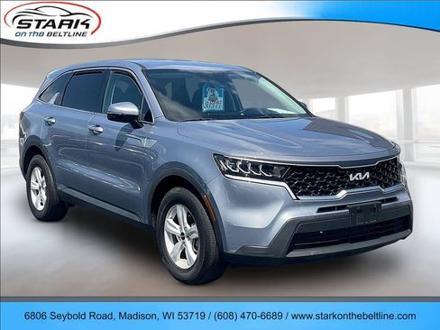 Used 2022 Kia Sorento LX FWD image 1
