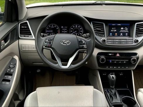 Used 2018 Hyundai Tucson SEL image 5