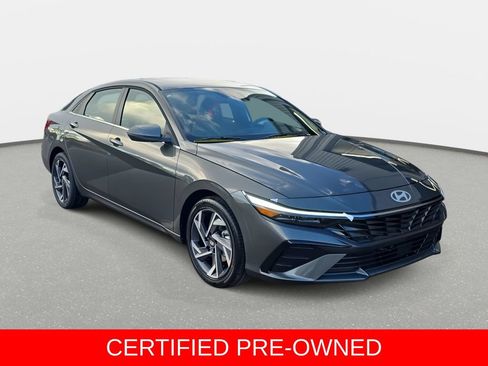 Used 2026 Hyundai Elantra Limited FWD image 3