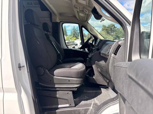 Used 2023 RAM ProMaster 2500 FWD image 14
