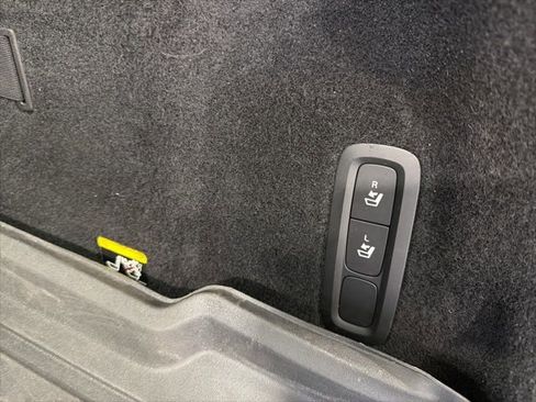 Used 2019 Volvo XC60 T5 Inscription w/ Protection Package image 34