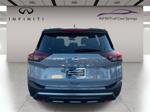 Used 2023 Nissan Rogue SL w/ SL Premium Package image 6