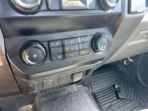Used 2022 Ford F250 XL w/ Power Equipment Group AWD/4WD image 24