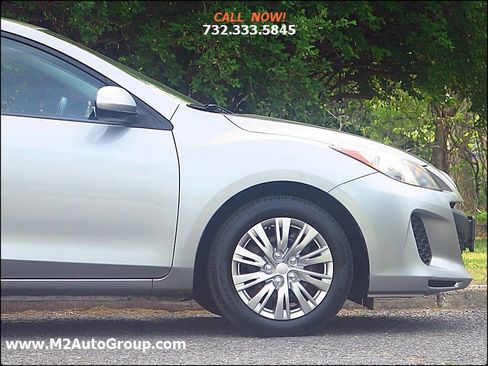 Used 2013 MAZDA MAZDA3 i SV image 28