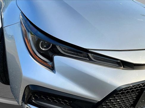 Used 2021 Toyota Corolla SE w/ SE Premium Package FWD image 30