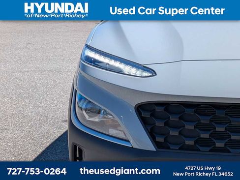 Used 2023 Hyundai Kona SEL image 9