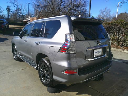 Used 2023 Lexus GX 460 Premium image 10