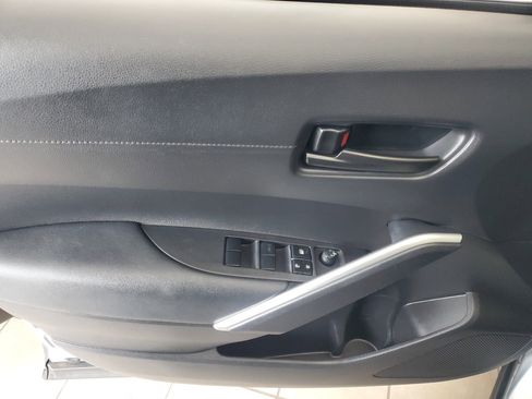 Certified 2024 Toyota Corolla Cross LE w/ Moonroof Package image 14