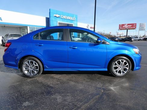 Used 2020 Chevrolet Sonic LT w/ Convenience Package image 4