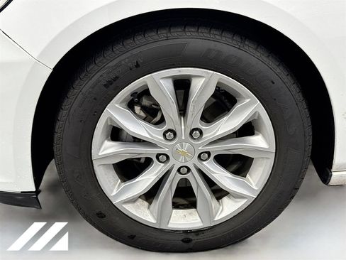 Used 2020 Chevrolet Malibu LT FWD image 31