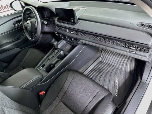 Used 2024 Honda Accord EX image 28