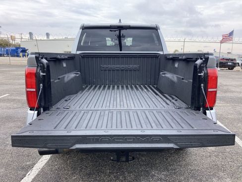 Used 2024 Toyota Tacoma TRD Sport image 21