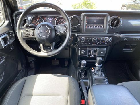 Used 2022 Jeep Wrangler Unlimited Sport AWD/4WD image 11