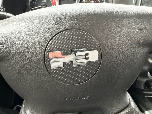 Used 2008 HUMMER H3 Luxury AWD/4WD image 23
