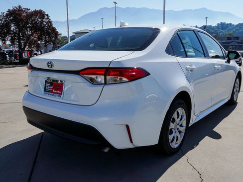 Certified 2024 Toyota Corolla LE FWD image 8