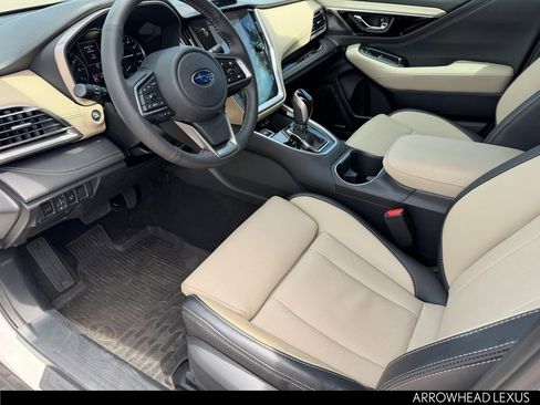 Used 2025 Subaru Outback Limited AWD/4WD image 19