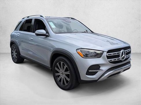 Used 2025 Mercedes-Benz GLE 350 4MATIC image 3