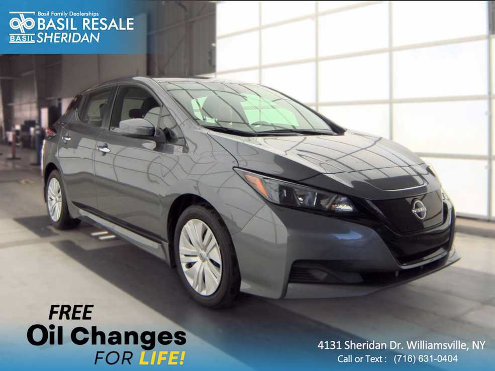 Used 2025 Nissan Leaf S FWD image 1