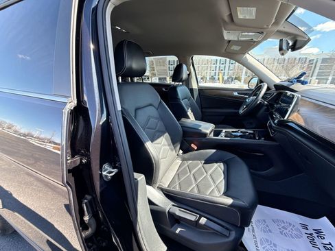 Used 2024 Volkswagen Atlas SE w/ Black Wheel Package image 26