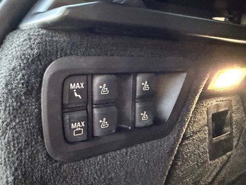 Used 2020 BMW X7 M50i w/ Cold Weather Package AWD/4WD image 26