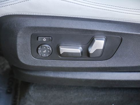 Certified 2024 BMW X5 xDrive40i w/ M Sport Package image 18