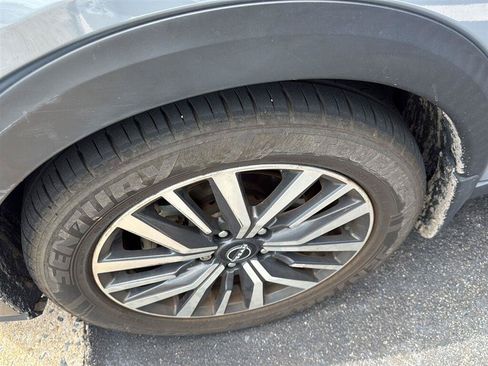 Certified 2023 Nissan Kicks SV FWD image 7
