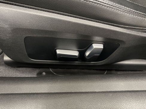 Used 2023 BMW M440i Convertible w/ Premium Package RWD image 18