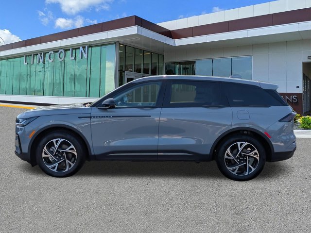 New 2026 Lincoln Nautilus Premier w/ Jet Appearance Package AWD/4WD image 7