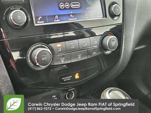 Used 2019 Nissan Rogue Sport S image 26