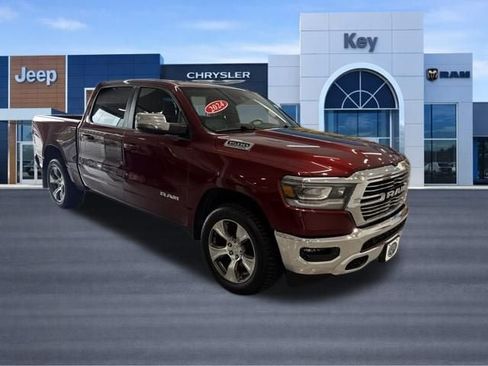 Used 2024 RAM 1500 Laramie AWD/4WD image 9