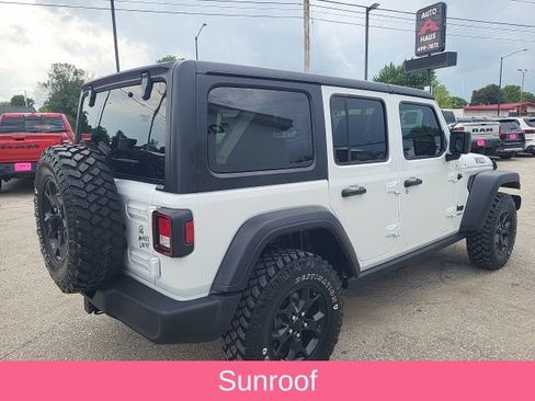 Used 2022 Jeep Wrangler Unlimited Sport AWD/4WD image 7