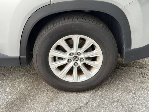 Used 2025 Toyota Grand Highlander FWD image 21