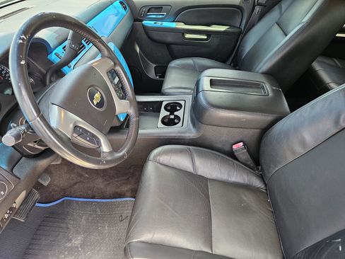 Used 2014 Chevrolet Silverado 2500 LTZ w/ LTZ Plus Package AWD/4WD image 14