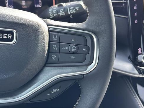 New 2026 Jeep Grand Wagoneer L 4WD image 28