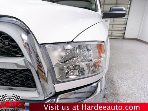 Used 2018 RAM 3500 Tradesman w/ Chrome Appearance Group AWD/4WD image 8