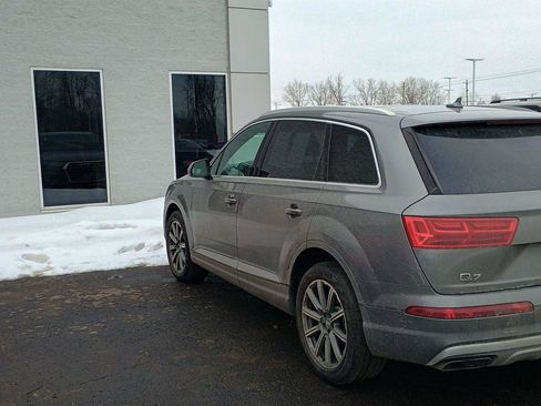 Used 2018 Audi Q7 3.0T Premium Plus w/ Premium Plus Package image 3