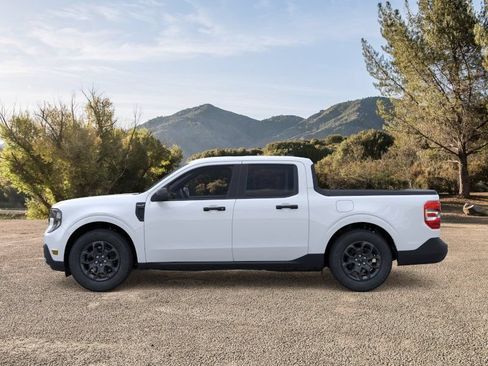 Used 2026 Ford Maverick XLT FWD image 3