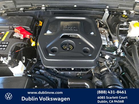 Used 2023 Jeep Wrangler Unlimited Rubicon 4xe AWD/4WD image 28