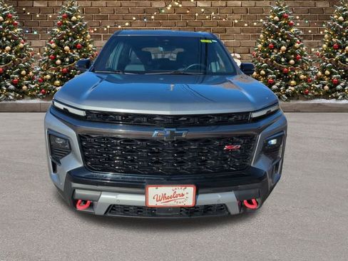 Used 2024 Chevrolet Traverse Z71 w/ Enhanced Driving Package image 9