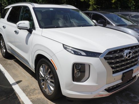 Used 2020 Hyundai Palisade Limited FWD image 3