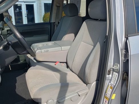 Used 2012 Toyota Tundra 4x4 Double Cab w/ Tow Pkg image 14