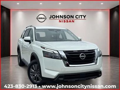 Used 2025 Nissan Pathfinder SV