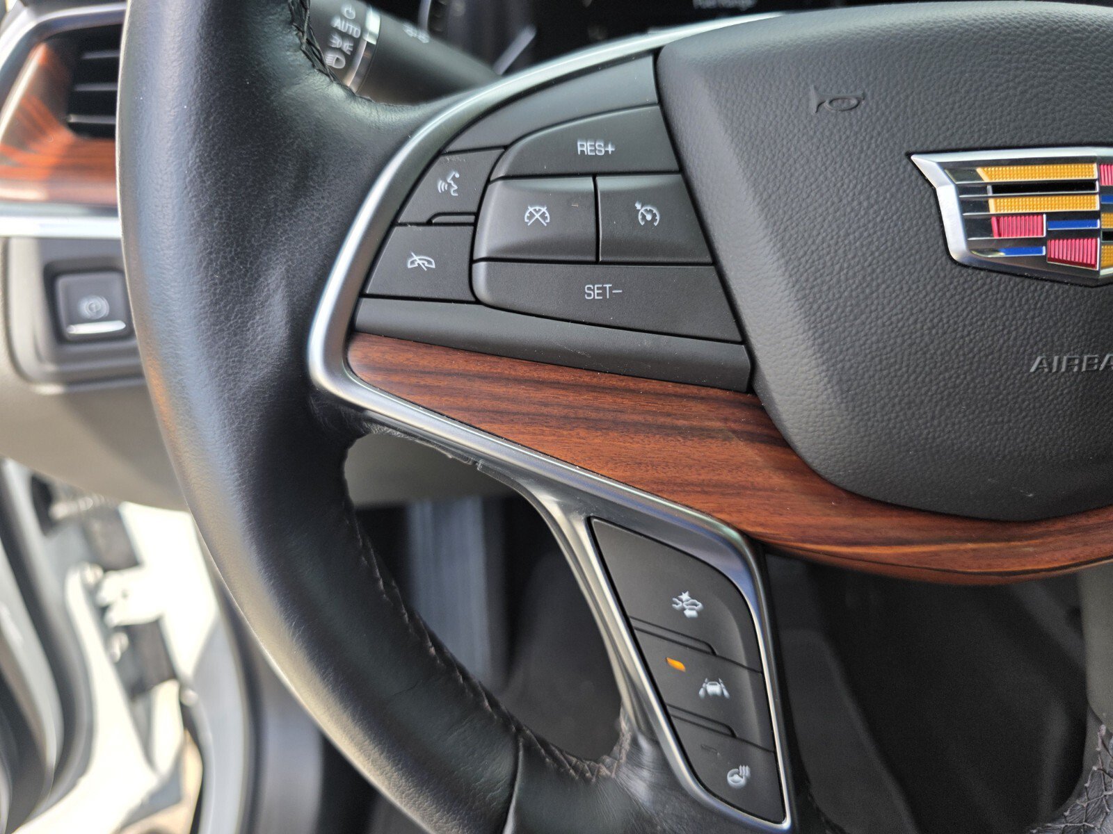 Used 2024 Cadillac XT5 Premium Luxury FWD image 19