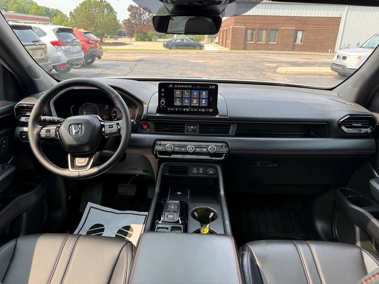 Used 2025 Honda Pilot TrailSport image 30
