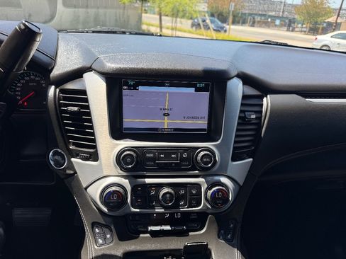 Used 2017 GMC Yukon SLT RWD image 25